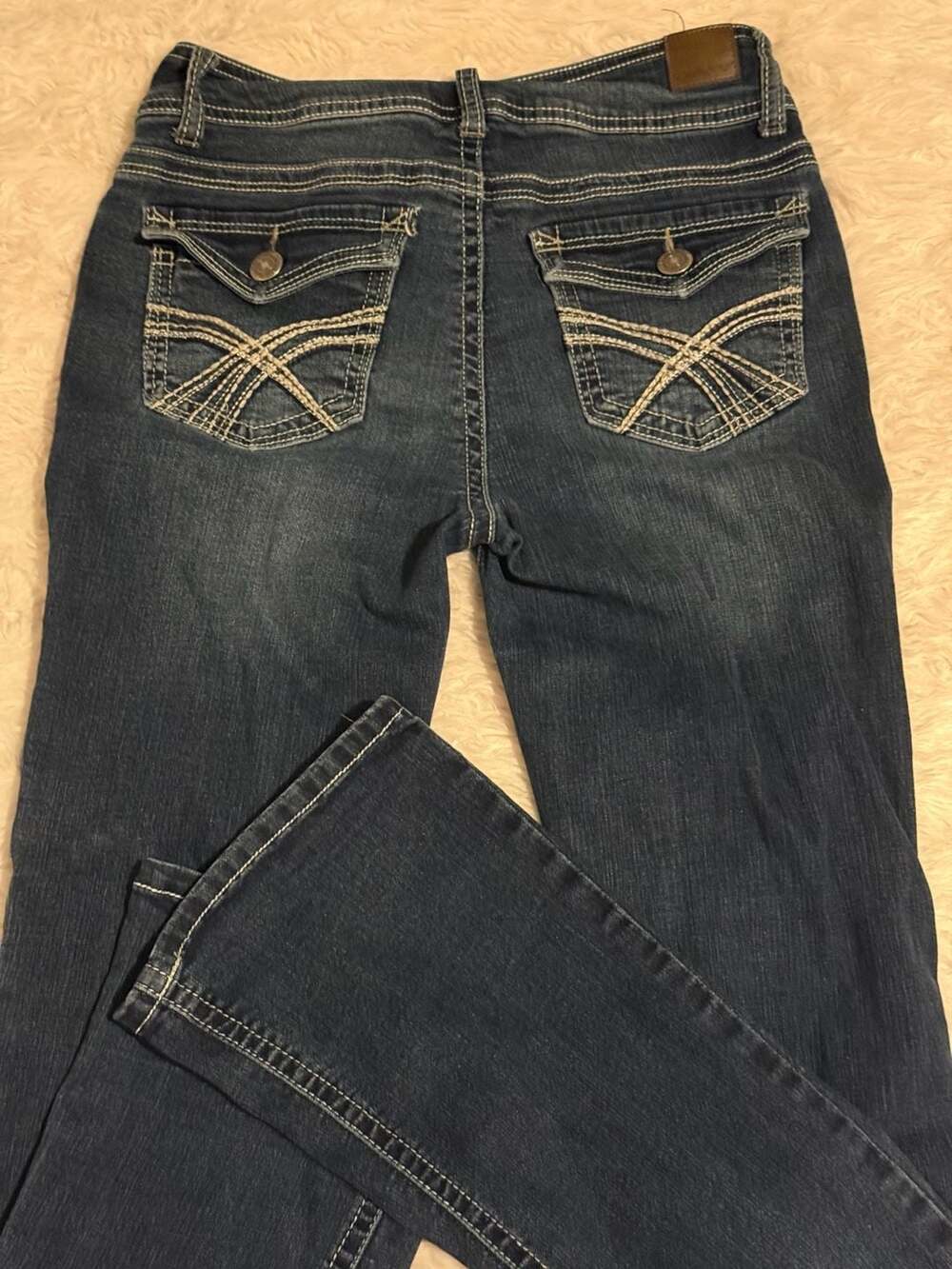 WallFlower Women's Luscious Curvy Bootcut Mid-Rise Insta Stretch Jeans